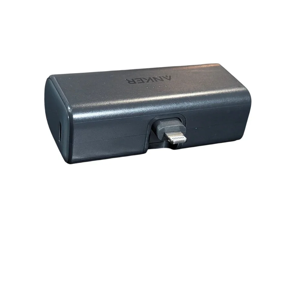 Cc7Ub Anker 621 Nano Power Bank, Connects To Apple w/ Lighting, 12W, 5k mAh Used